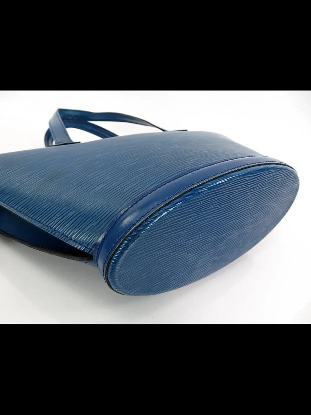 Louis Vuitton Blue Epi Leather Handbag